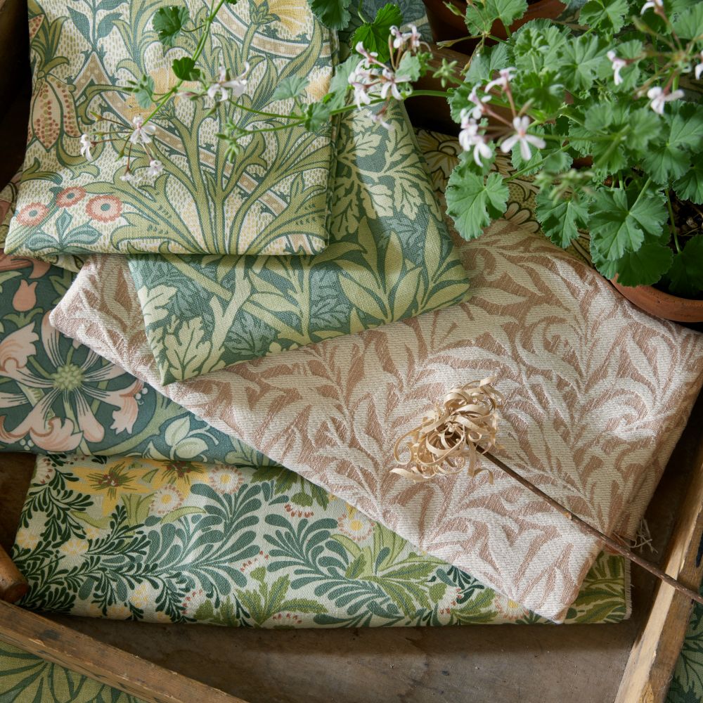 Текстиль William Morris By Ashley Wilde Flora & Foliage Vol 1 WILLOW BOUGH WOVEN BRICK