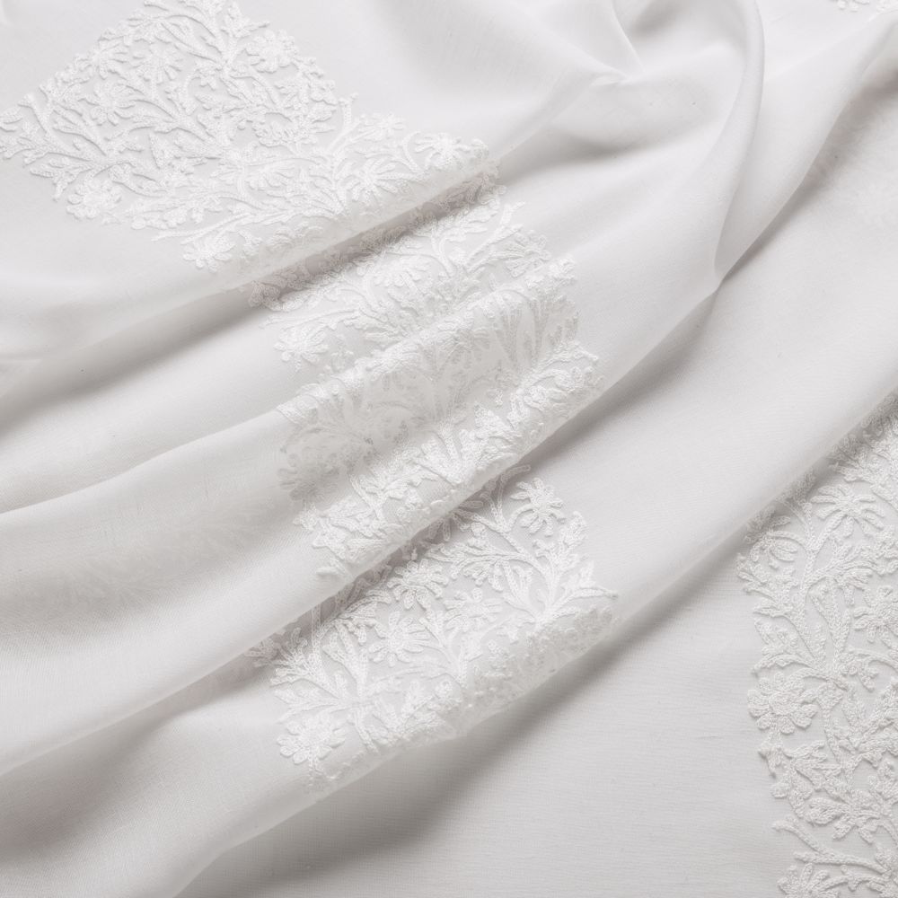 Текстиль William Morris At Home Dovecote Vol 1 BLACKTHORN STRIPE SHEER CHALK