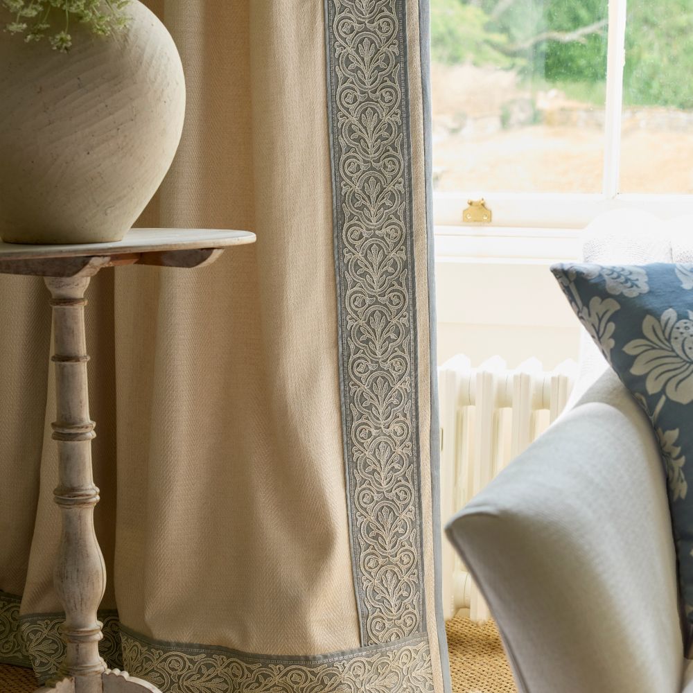 Басонные изделия James Hare Trims 9016/05