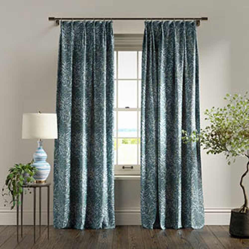 Текстиль Clarke & Clarke William Morris Designs F1679/01