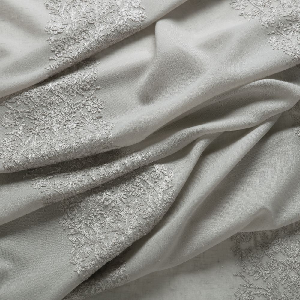 Текстиль William Morris At Home Dovecote Vol 1 BLACKTHORN STRIPE SHEER MIST