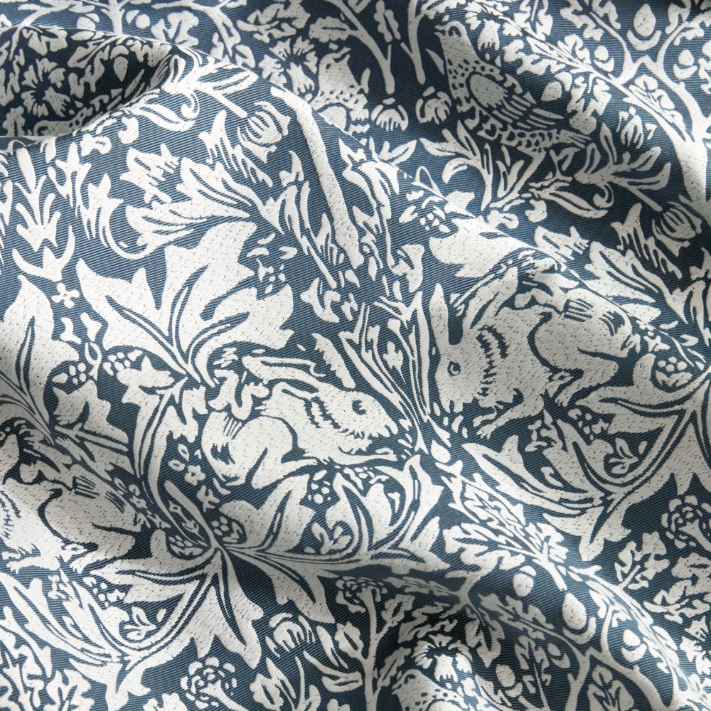 Текстиль William Morris At Home The Forager Vol 1 BROTHER RABBIT WOVEN RIVER