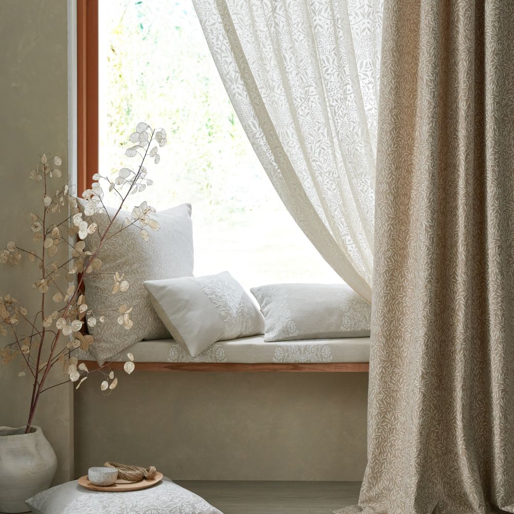 Каталог тканей William Morris At Home  Dovecote Vol 1