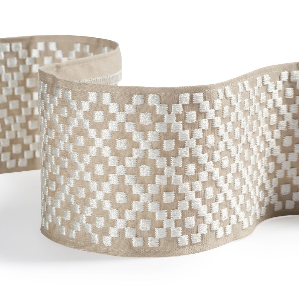 Басонные изделия James Hare Trims 9006