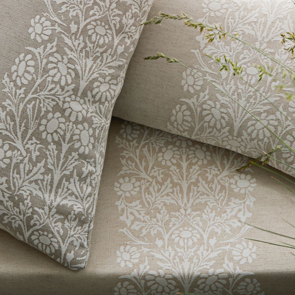 Текстиль William Morris At Home Dovecote Vol 2 BLACKTHORN WOVEN STRIPE LINEN