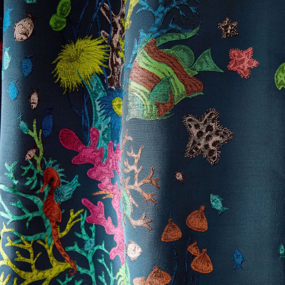 Текстиль Clarke & Clarke X Emma Shipley Mythica F1761/01