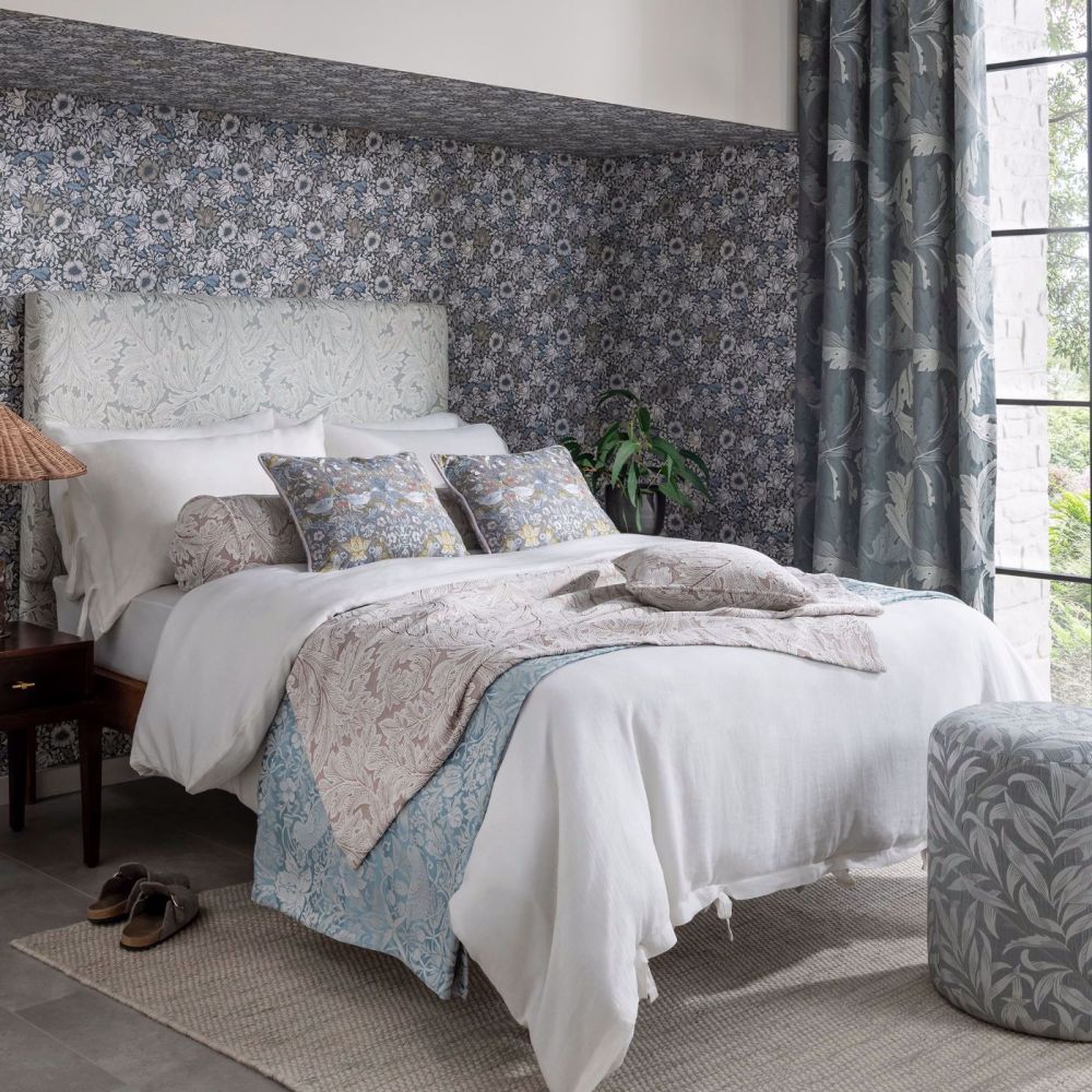 Каталог тканей Clarke & Clarke William Morris Weaves